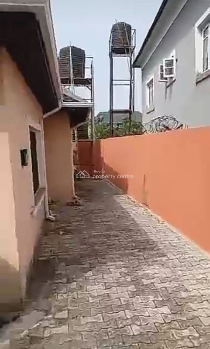 Renovated 2 Bedroom Bungalow { Video}, University View Estate, Olokonla, Ajah, Lagos, Flat / Apartment for Rent