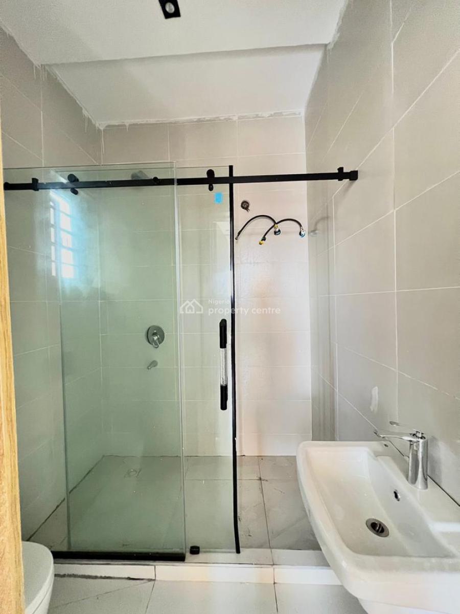 2-bedroom Apartment, Ologolo, Lekki, Lagos, Flat / Apartment for Sale