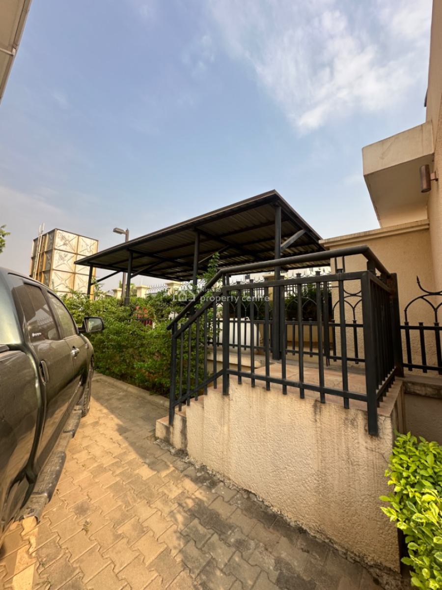 a Mini Estate, Garki, Abuja, House for Sale