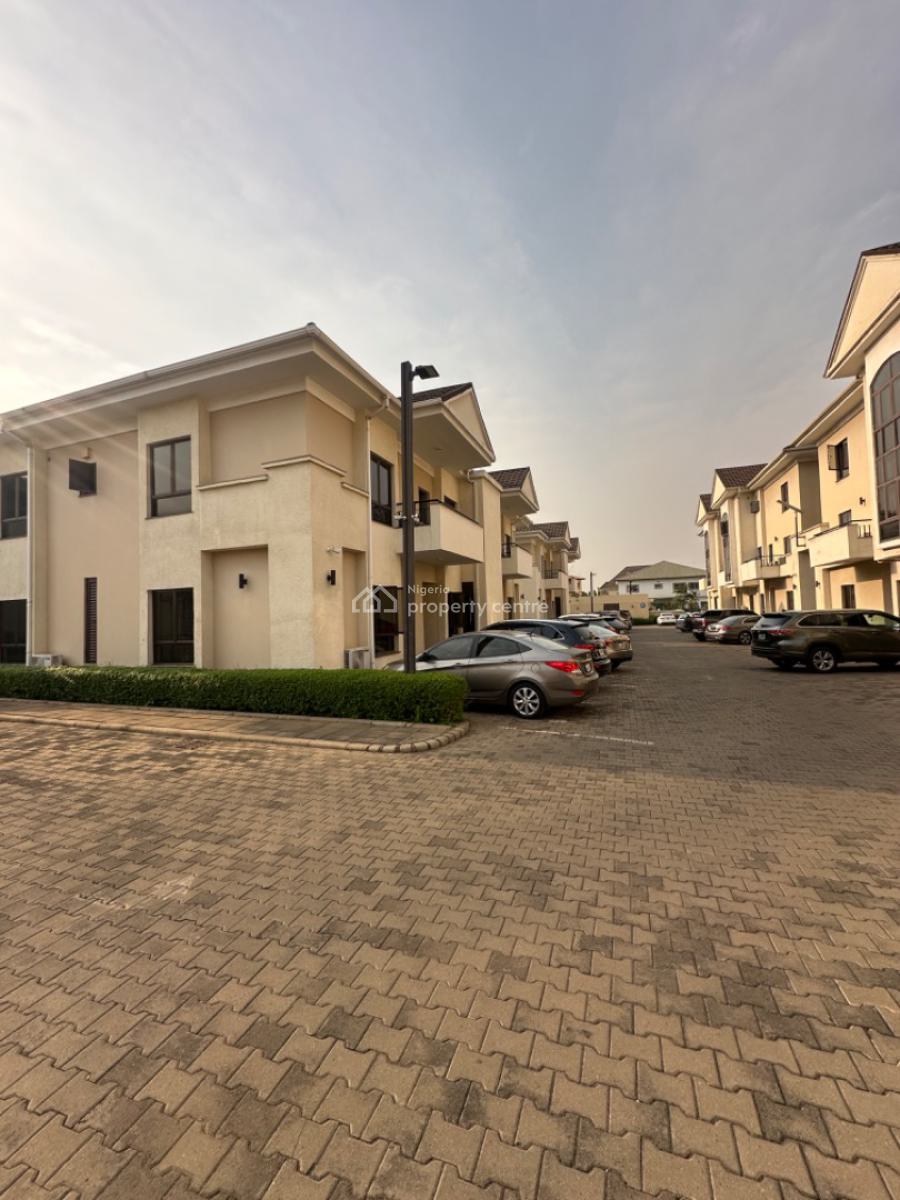 a Mini Estate, Garki, Abuja, House for Sale