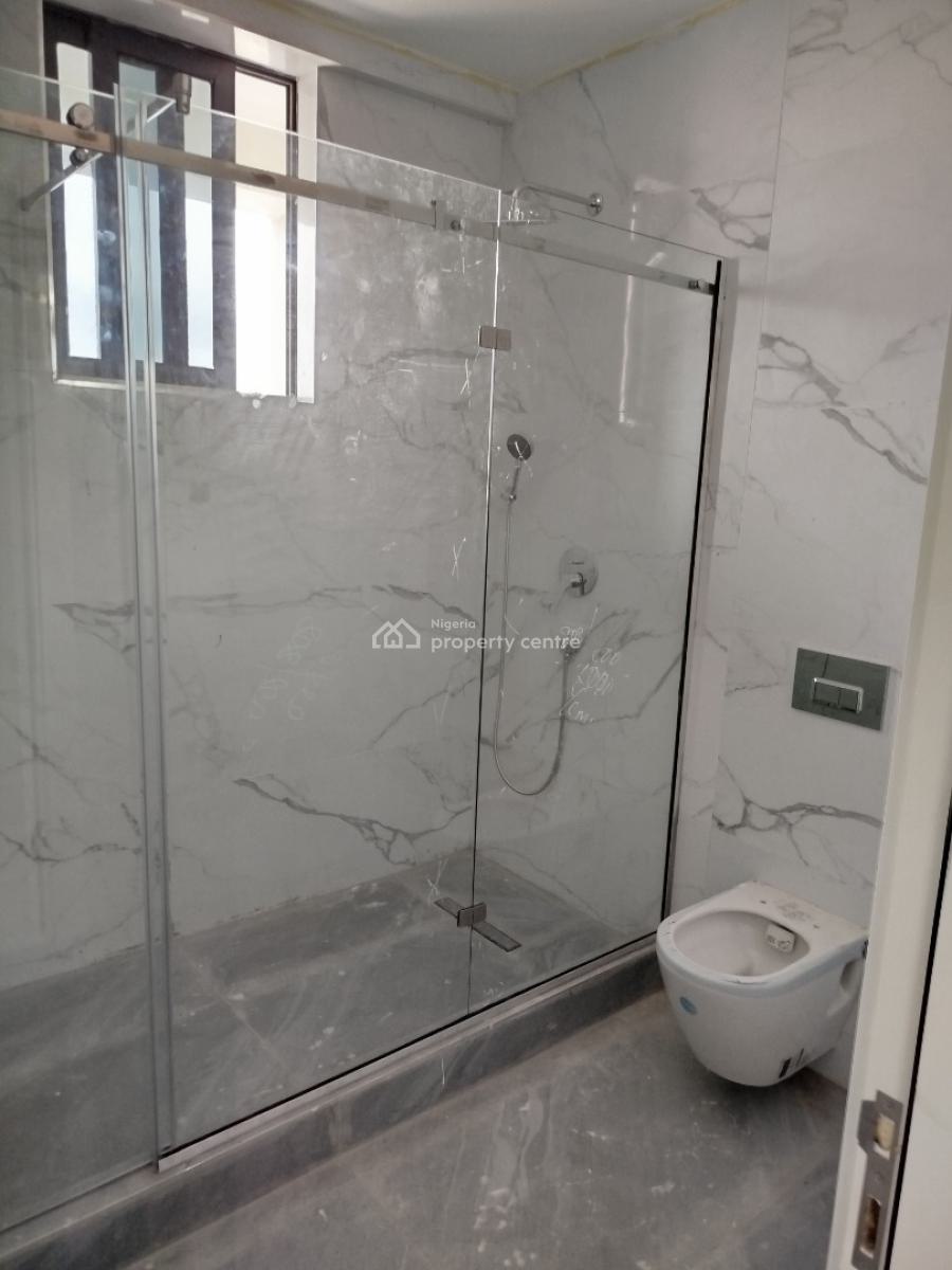 5 Luxurious Bedrooms Semi Detached Terrace, Lekki Phase 1, Lekki, Lagos, Semi-detached Duplex for Sale