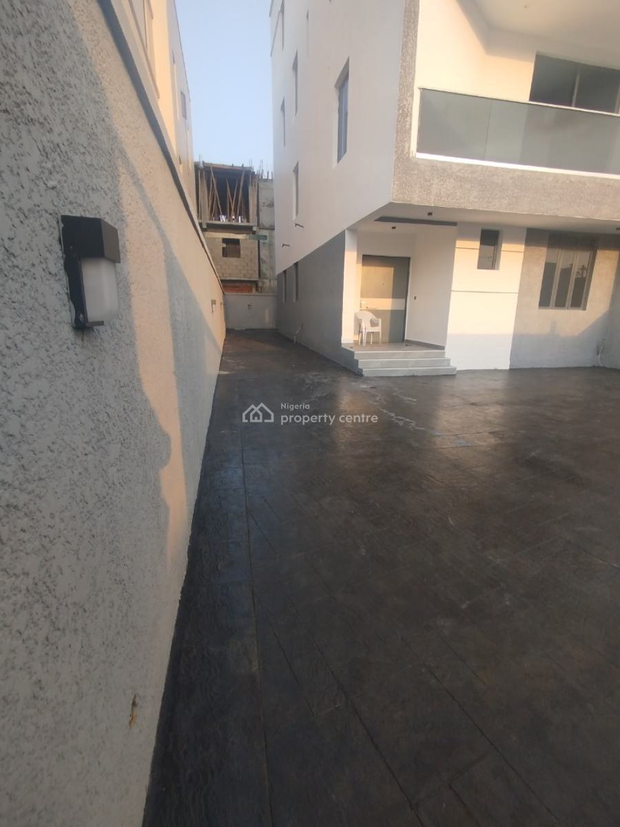Luxurious 5 Bedroom Semi Detached Duplex, Lekki Phase 1, Lekki, Lagos, Semi-detached Duplex for Sale