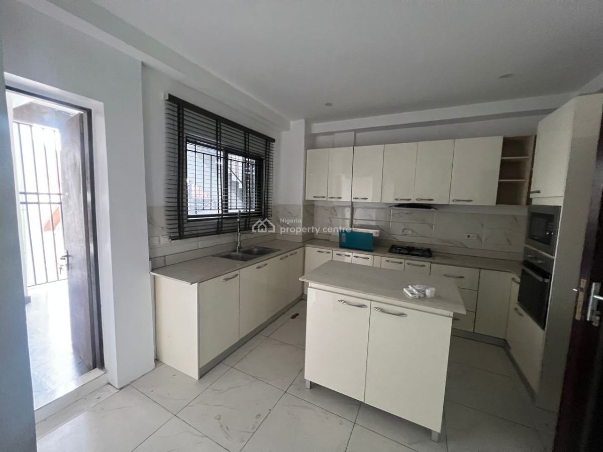 Luxury 3 Bedroom Apartment with a Bq on The, Lekki Phase 1, Lekki, Lagos, Flat / Apartment for Rent