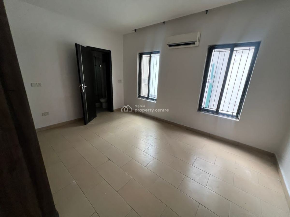 Luxury 3 Bedroom Apartment with a Bq on The, Lekki Phase 1, Lekki, Lagos, Flat / Apartment for Rent