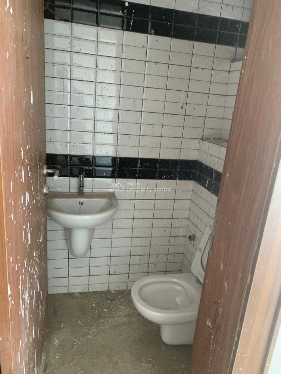 Commercial Building Comprising of  Beautiful 40 Sqm Office / Shop Spac, Wuse 2, Abuja, Office Space for Rent