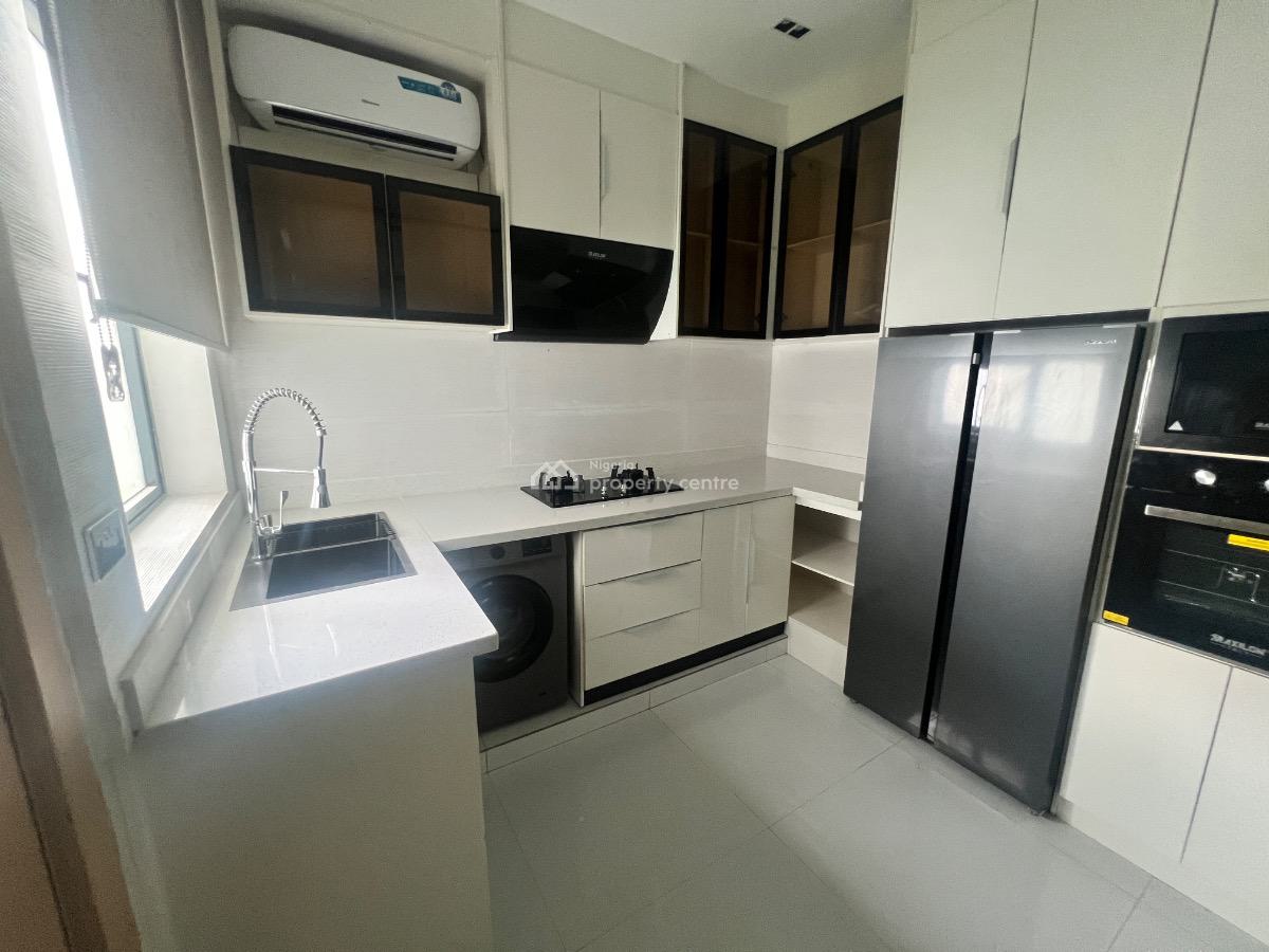 Luxury 2 Bedroom Apartment, Nicon Town, Lekki Phase 1, Lekki, Lagos, Flat / Apartment for Sale