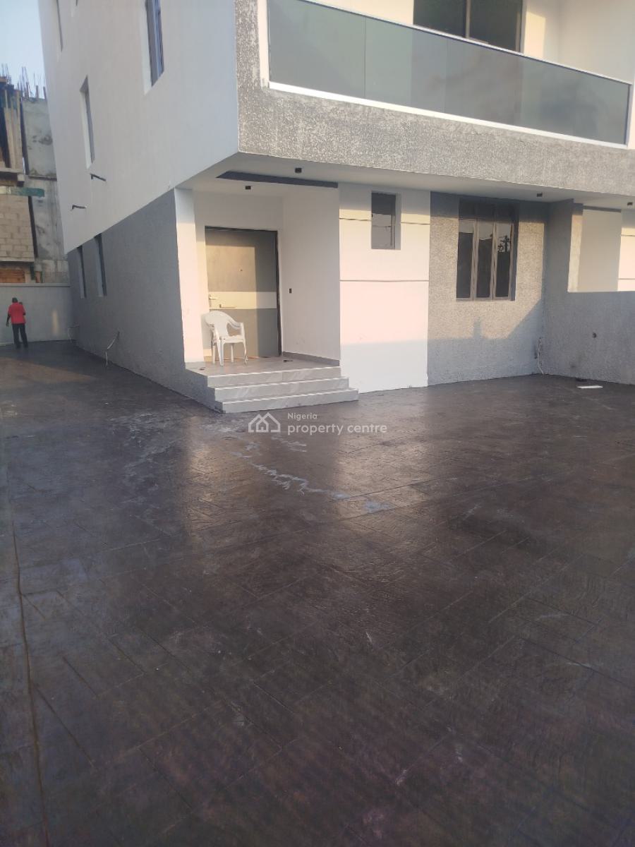 5 Bedroom Terraced Duplex with Self Compound and a Contemporay Maisonette, Lekki Phase 1, Lekki, Lagos, Terraced Duplex for Sale