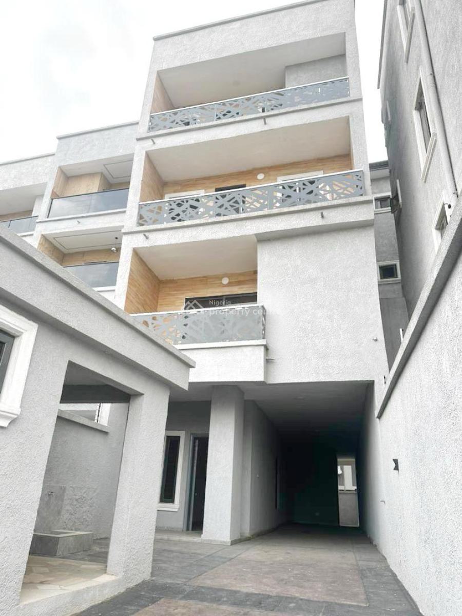 a 4 Bedrooms Semi Detached Duplex with 2 Living Rooms & 2 Bqs, Maryland, Lagos, Semi-detached Duplex for Rent