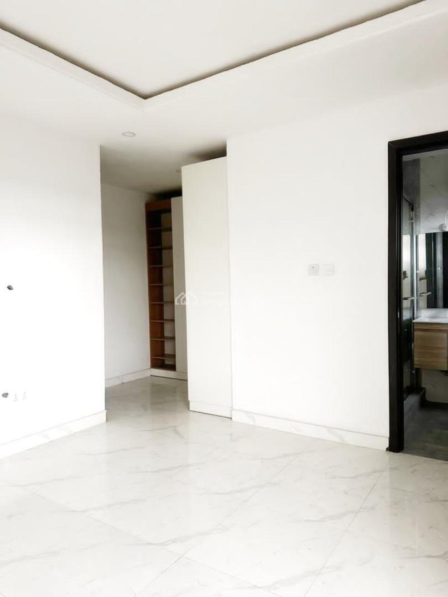 a 4 Bedrooms Semi Detached Duplex with 2 Living Rooms & 2 Bqs, Maryland, Lagos, Semi-detached Duplex for Rent