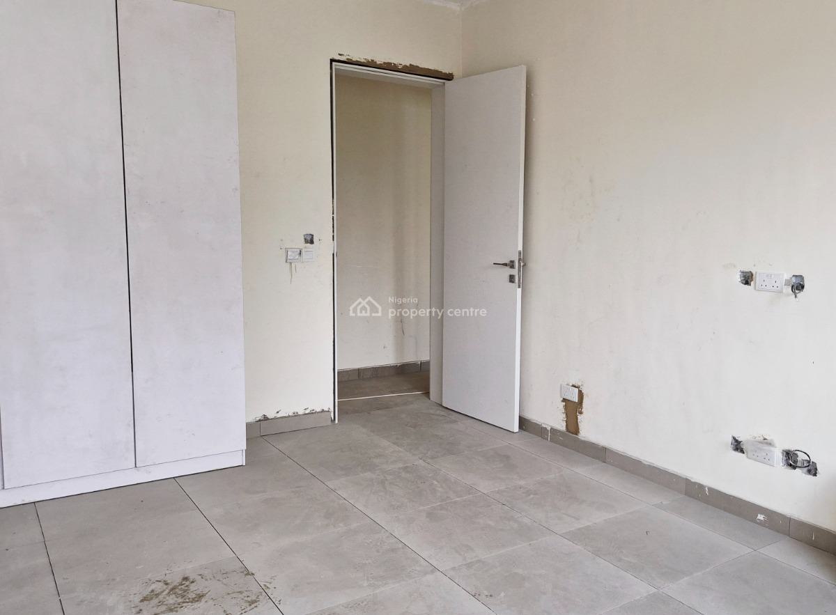 Luxury Newly Built 2 Bedroom Service Apartment with Bq, Lekki Phase 1, Lekki, Lagos, Flat / Apartment for Sale