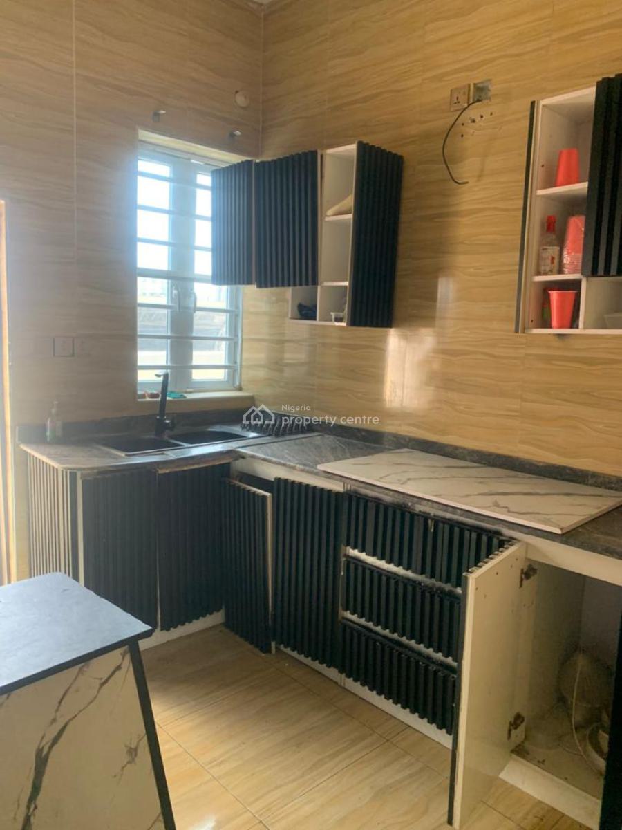 Self-serviced 4-bedroom Semi-detached Duplex with Bq, Ajah, Lagos, Semi-detached Duplex for Rent