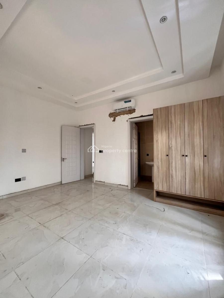 3 Bedroom Apartment with Swimming Pool, Elevator and Gym, Lekki Phase 1, Lekki, Lagos, Flat / Apartment for Rent