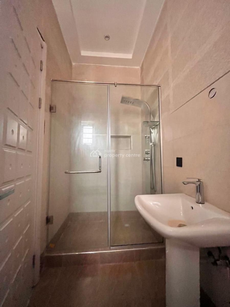 3 Bedroom Apartment with Swimming Pool, Elevator and Gym, Lekki Phase 1, Lekki, Lagos, Flat / Apartment for Rent