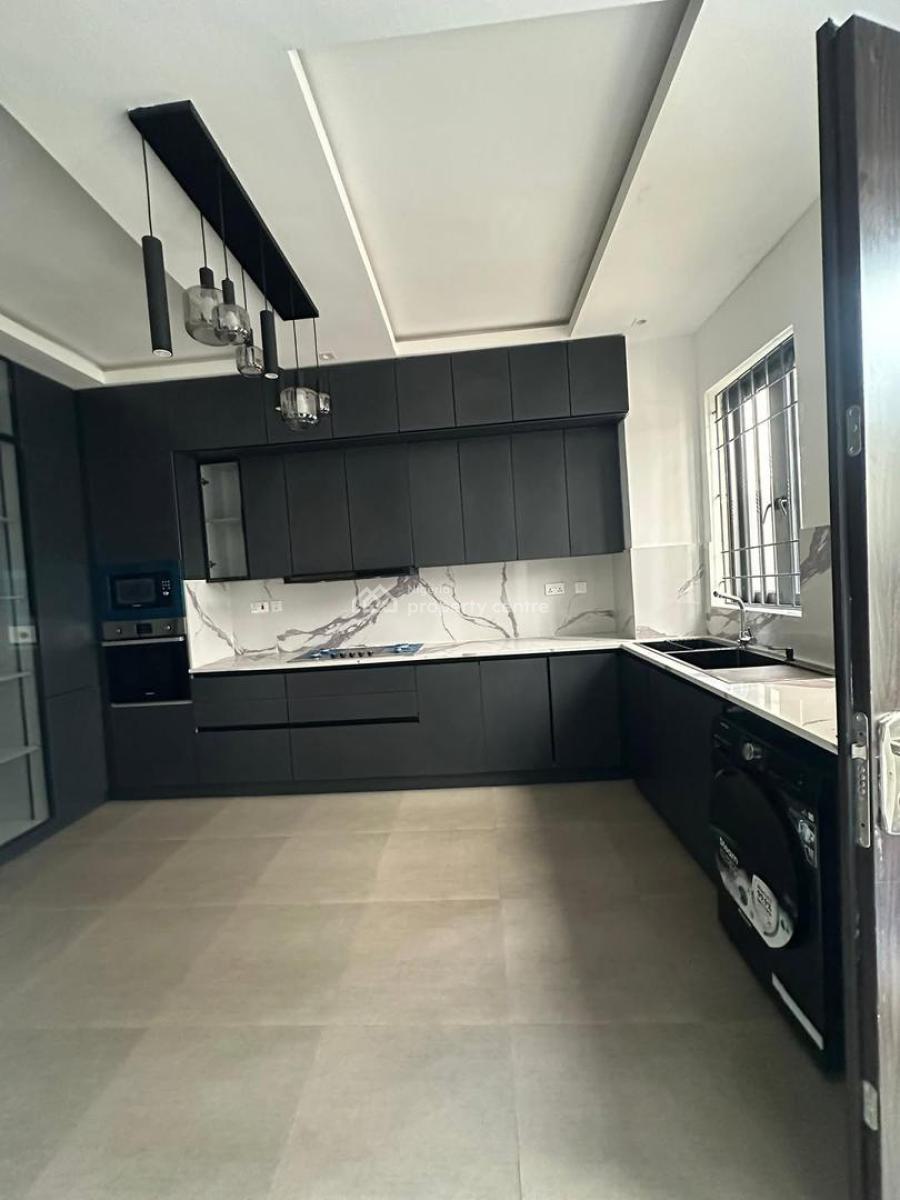 Four Bedroom Split Floor House with Bq, Lekki Phase 1, Lekki, Lagos, Semi-detached Duplex for Rent