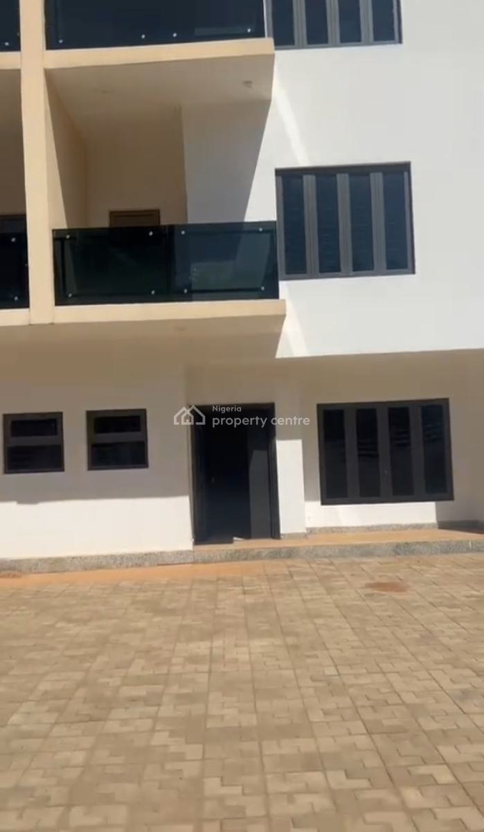 Luxurious 5 Bedroom Terraces with C of O, Guzape District, Abuja, Terraced Duplex for Sale