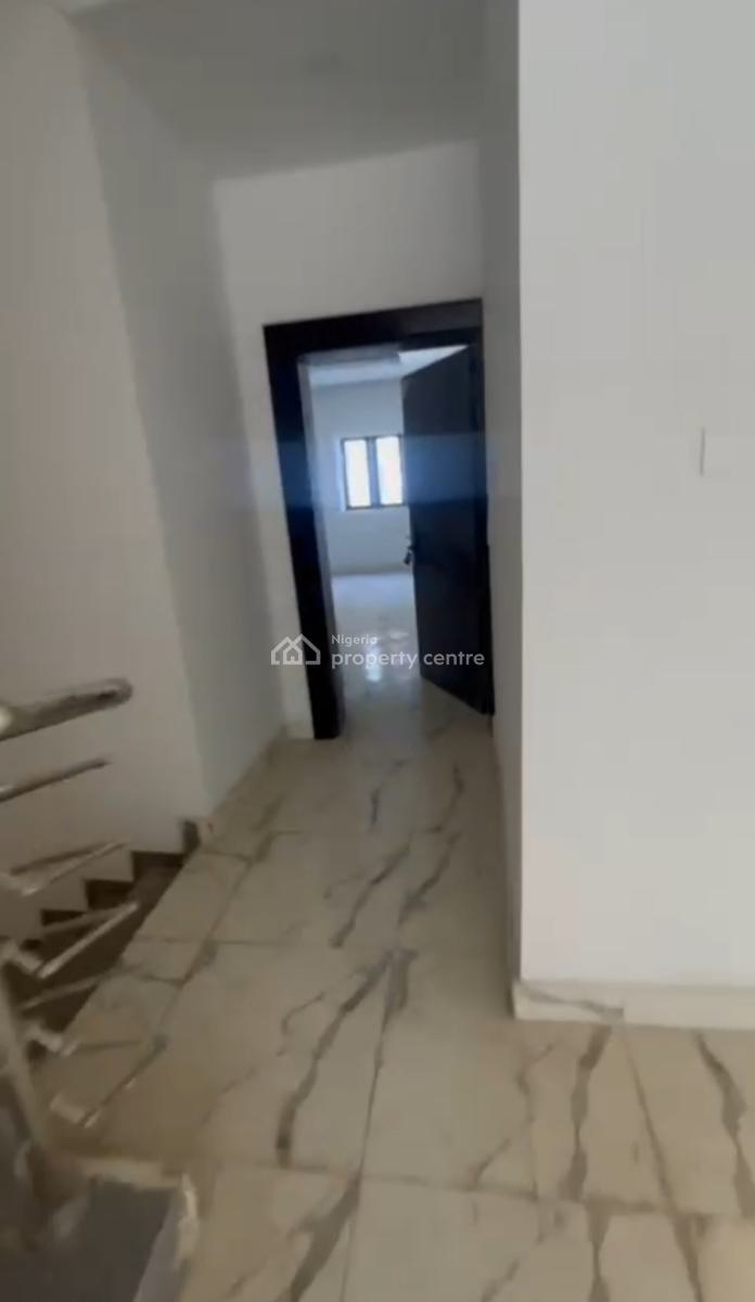 Luxurious 5 Bedroom Terraces with C of O, Guzape District, Abuja, Terraced Duplex for Sale