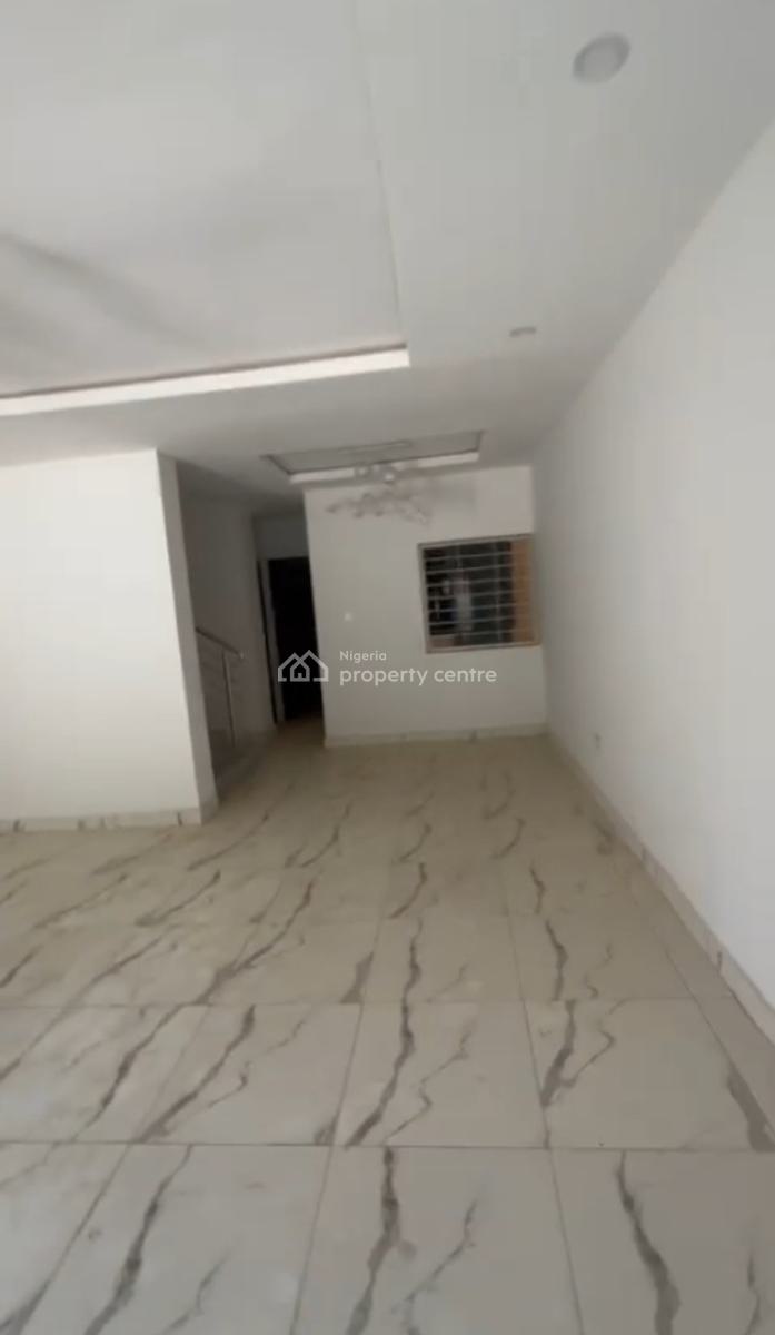 Luxurious 5 Bedroom Terraces with C of O, Guzape District, Abuja, Terraced Duplex for Sale