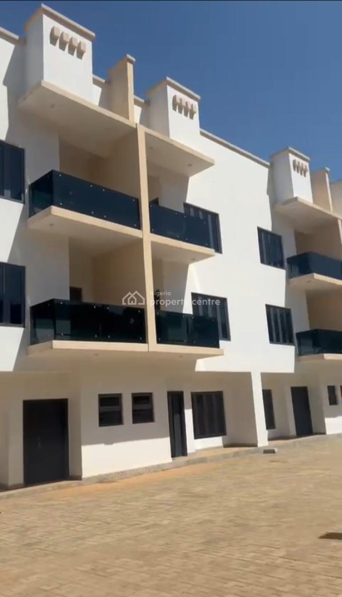 Luxurious 5 Bedroom Terraces with C of O, Guzape District, Abuja, Terraced Duplex for Sale