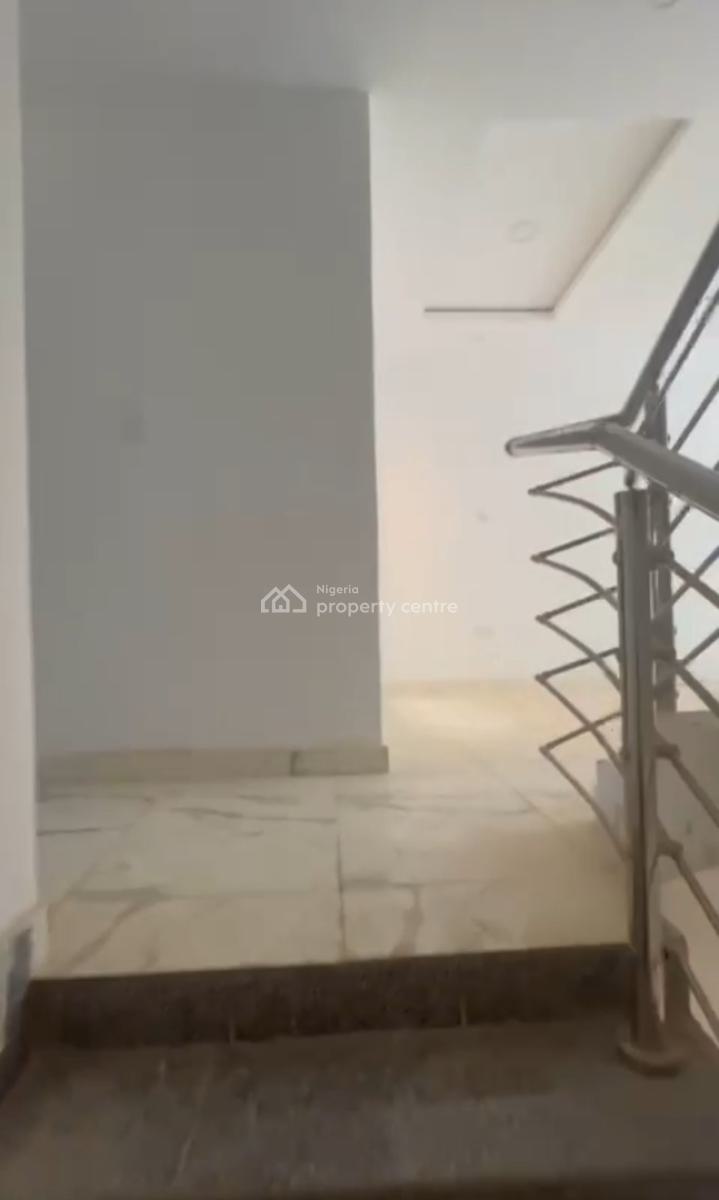 Luxurious 5 Bedroom Terraces with C of O, Guzape District, Abuja, Terraced Duplex for Sale