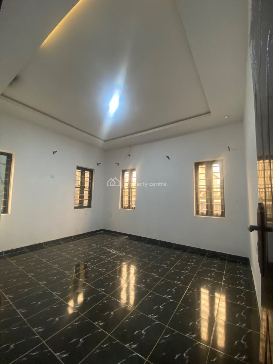 Very Sharp and Spacious 2 Bedroom Apartment, Off Monastery Road Shoprite, Sangotedo, Ajah, Lagos, Flat / Apartment for Rent
