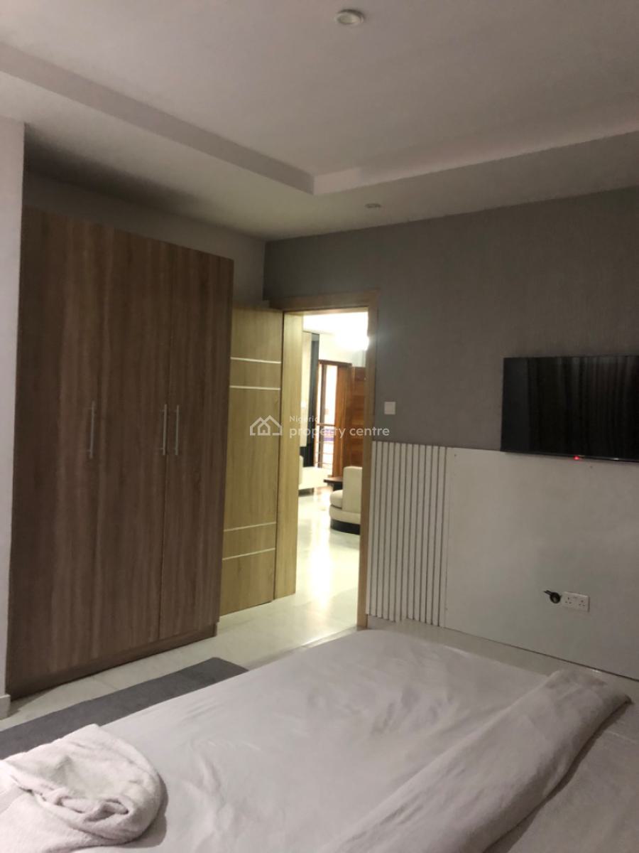 Well Furnished 2 Bedroom Apartment, Ikate Lekki, Ikate Elegushi, Lekki, Lagos, Flat / Apartment for Rent