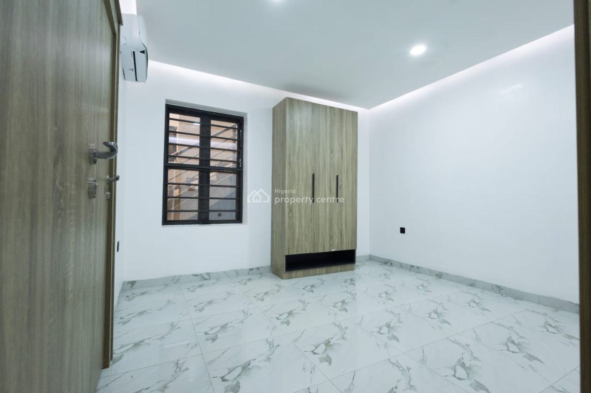 Luxury and Exquisite 5 Bedrooms Detached Duplex with Bq, Guzape District, Abuja, Detached Duplex for Sale