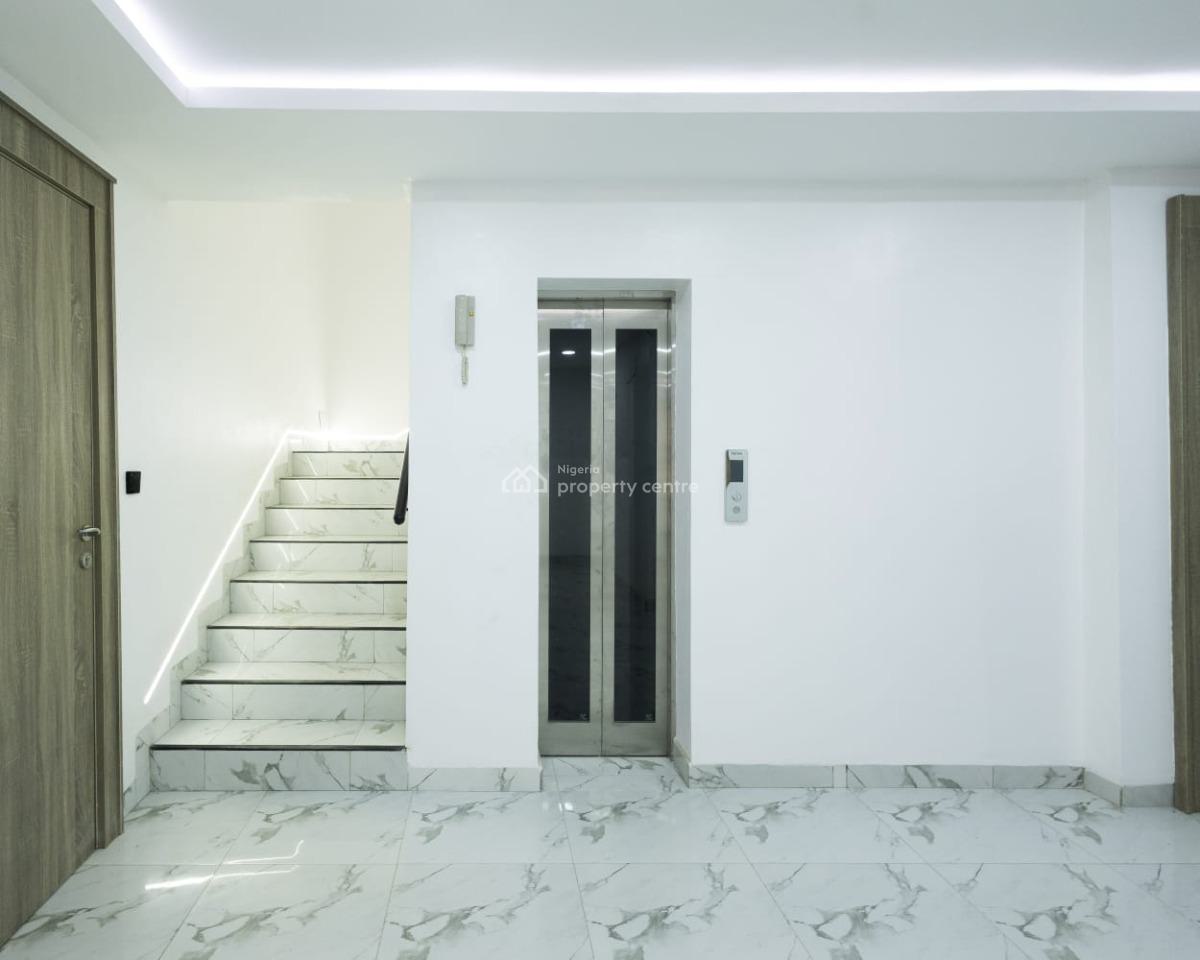 Luxury and Exquisite 5 Bedrooms Detached Duplex with Bq, Guzape District, Abuja, Detached Duplex for Sale