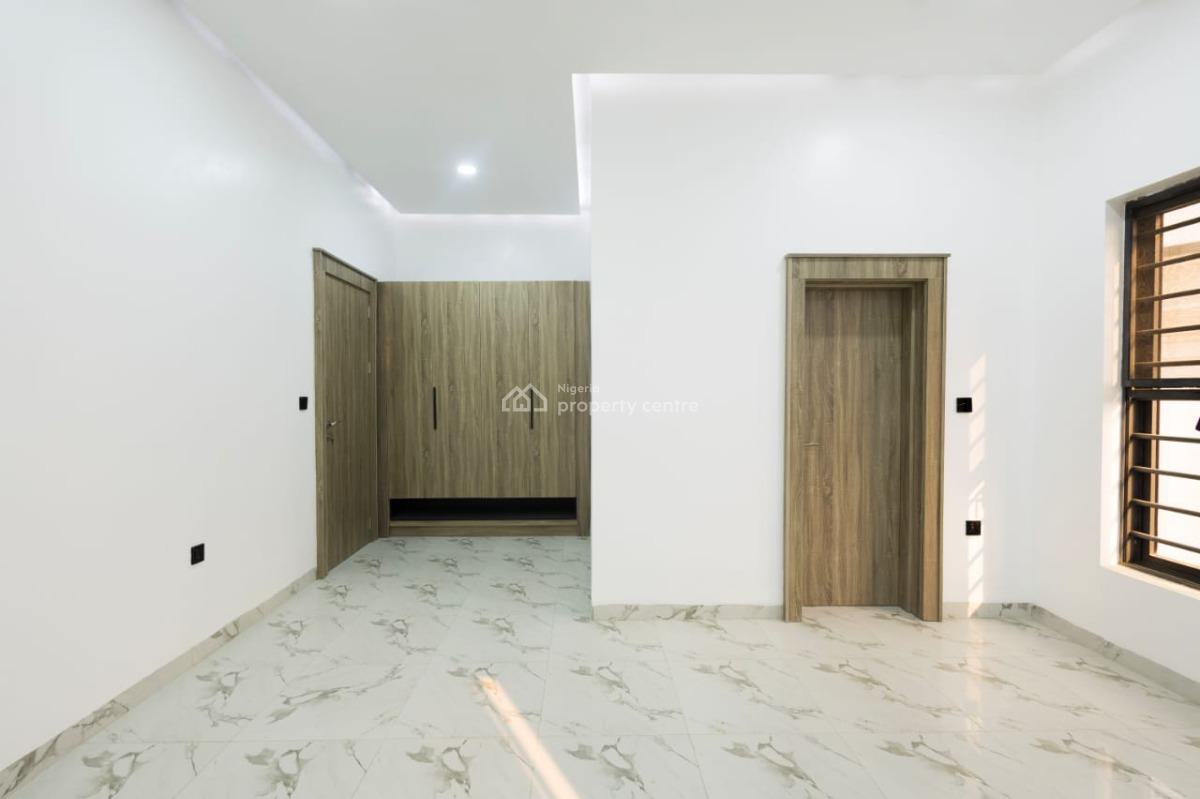 Luxury and Exquisite 5 Bedrooms Detached Duplex with Bq, Guzape District, Abuja, Detached Duplex for Sale