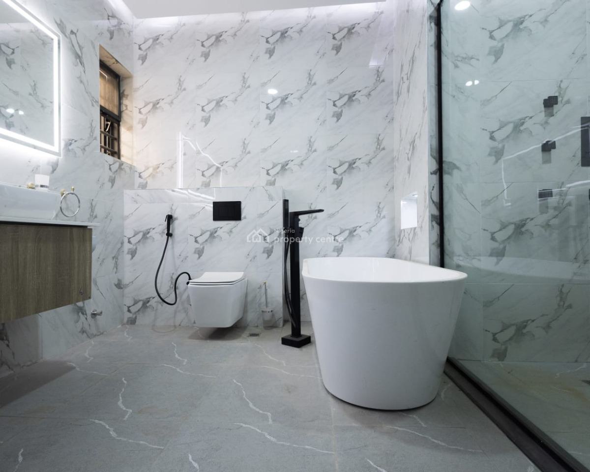 Luxury and Exquisite 5 Bedrooms Detached Duplex with Bq, Guzape District, Abuja, Detached Duplex for Sale