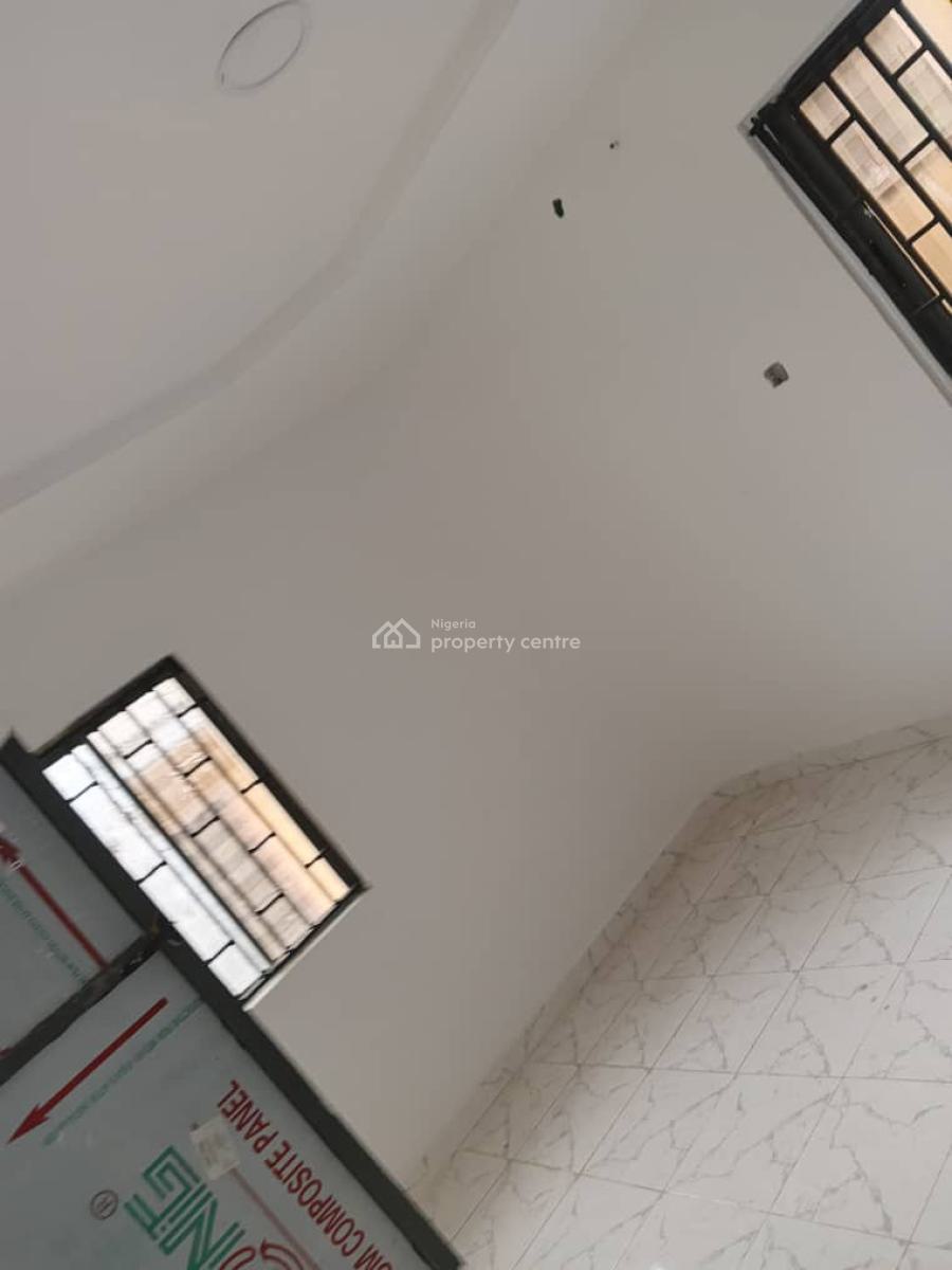 Spacious   2 Bedroom Flat, Ikeja, Lagos, Flat / Apartment for Rent