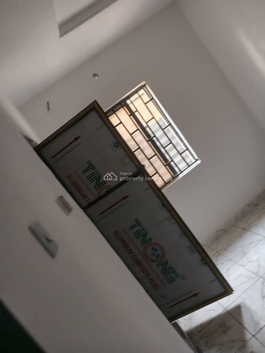 Spacious   2 Bedroom Flat, Ikeja, Lagos, Flat / Apartment for Rent