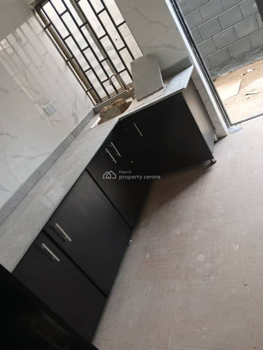 Spacious   2 Bedroom Flat, Ikeja, Lagos, Flat / Apartment for Rent