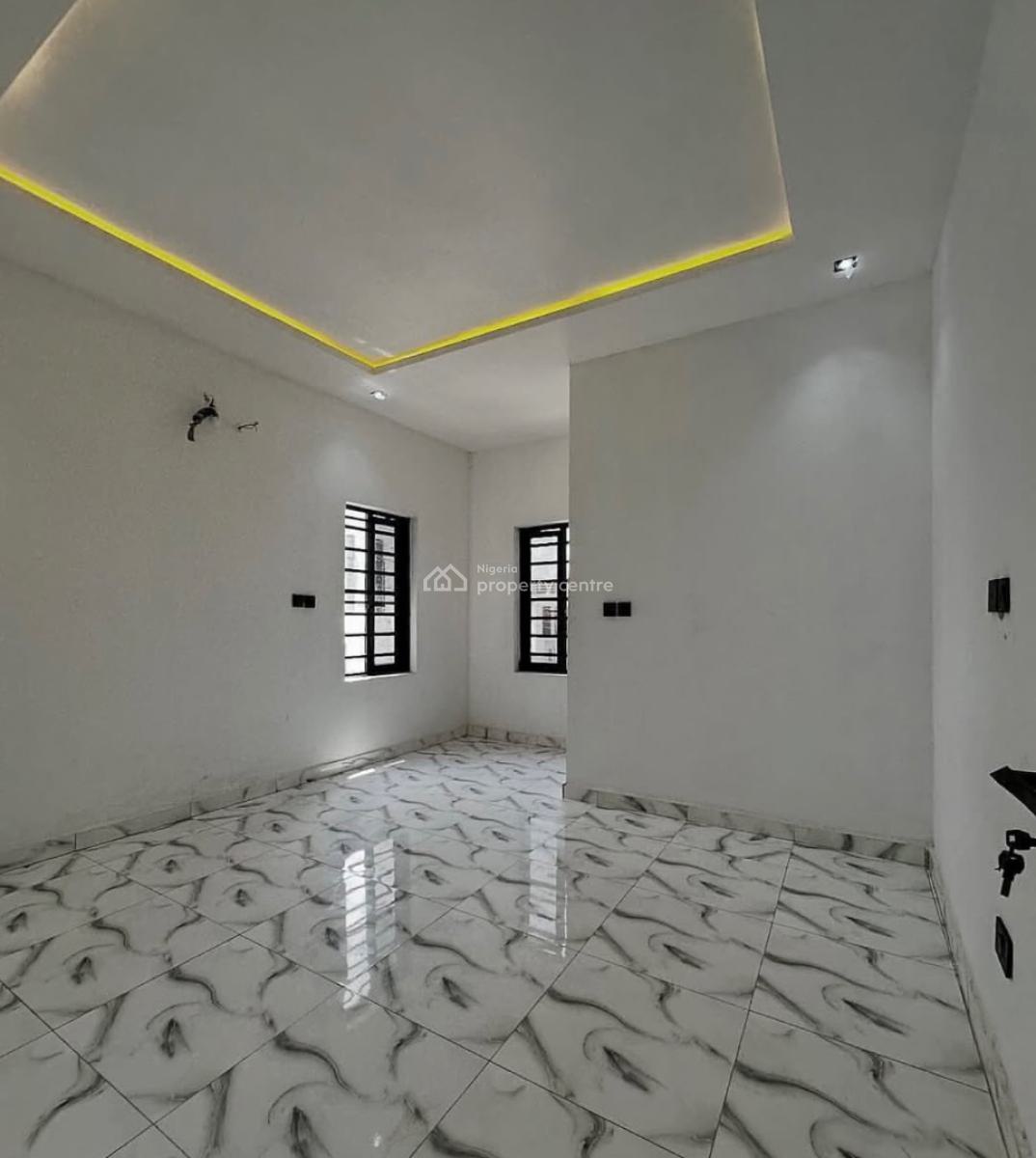 3 Bedroom Terrace + Bq, Ikota, Lekki, Lagos, Terraced Duplex for Sale