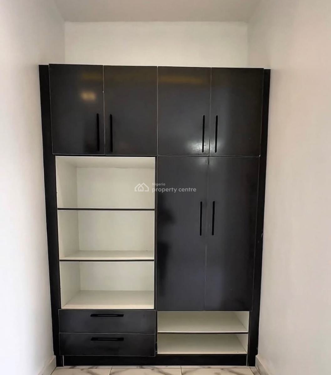 3 Bedroom Terrace + Bq, Ikota, Lekki, Lagos, Terraced Duplex for Sale