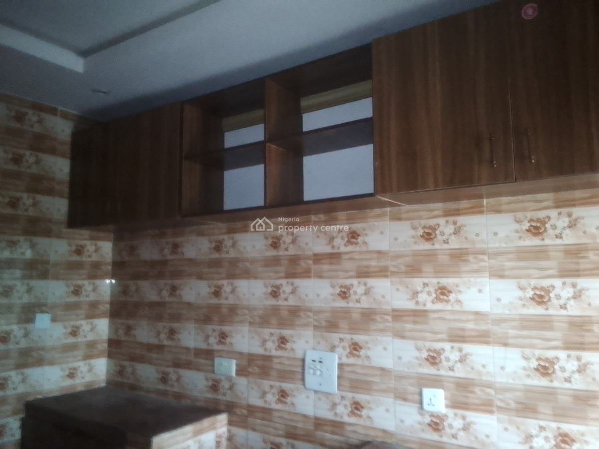 Spacious Luxury 3 Bedroom Flat with Excellent Features, Deeper Rd, Ogombo, Ajah, Lagos, Flat / Apartment for Rent