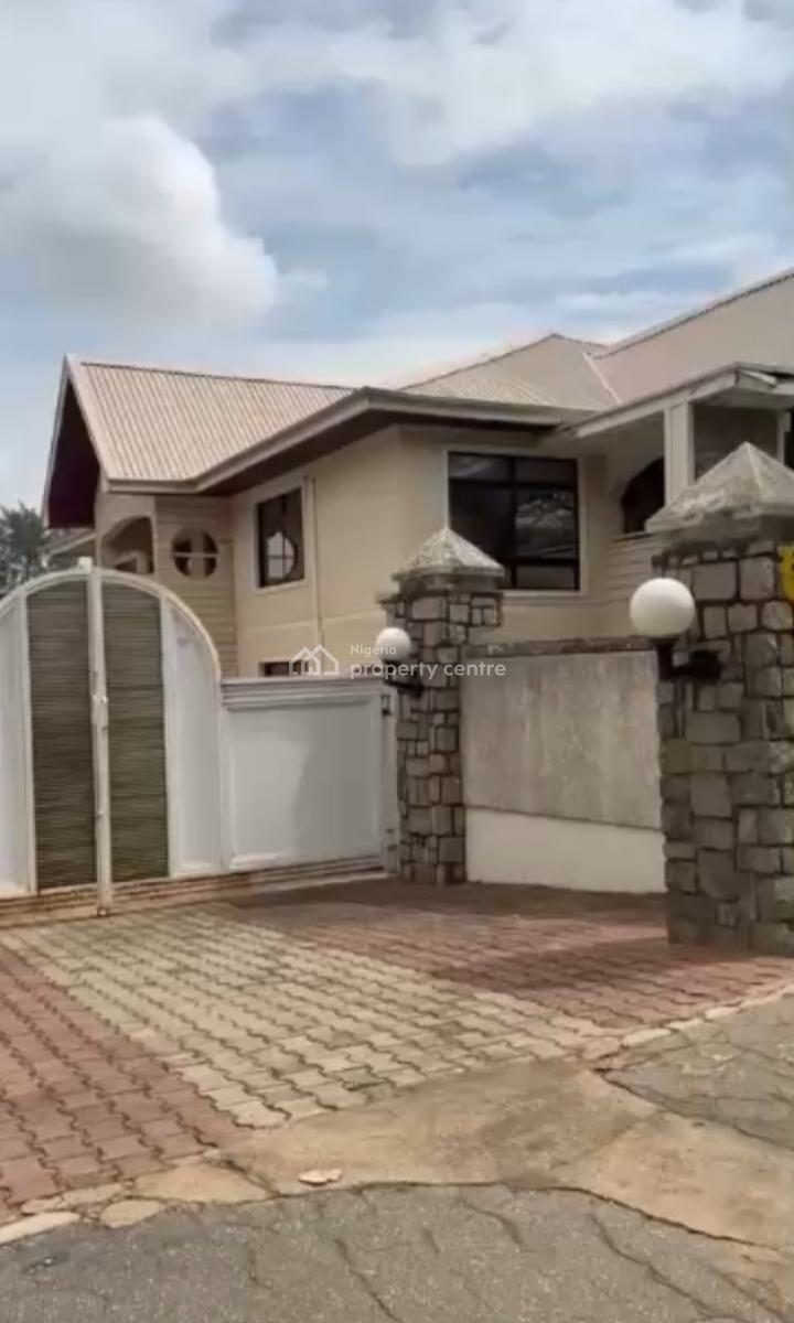 5 Bedrooms Mansion Sitting on 1600sqm of Land, Maitama District, Abuja, Detached Duplex for Sale