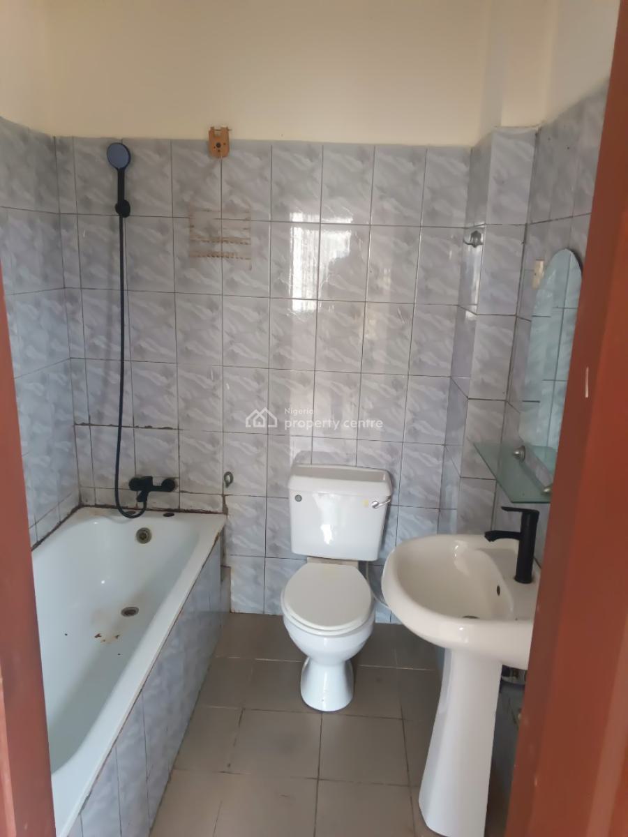 Fantastic 4bed + Bq Terrace Duplex.renovated, Buena Vista Estate, Orchid Road, Lafiaji, Lekki, Lagos, Terraced Duplex for Sale