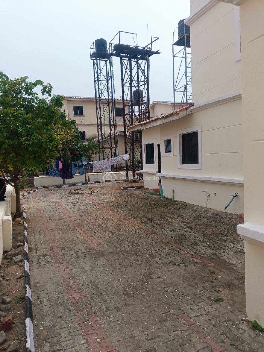 Fantastic 4bed + Bq Terrace Duplex.renovated, Buena Vista Estate, Orchid Road, Lafiaji, Lekki, Lagos, Terraced Duplex for Sale