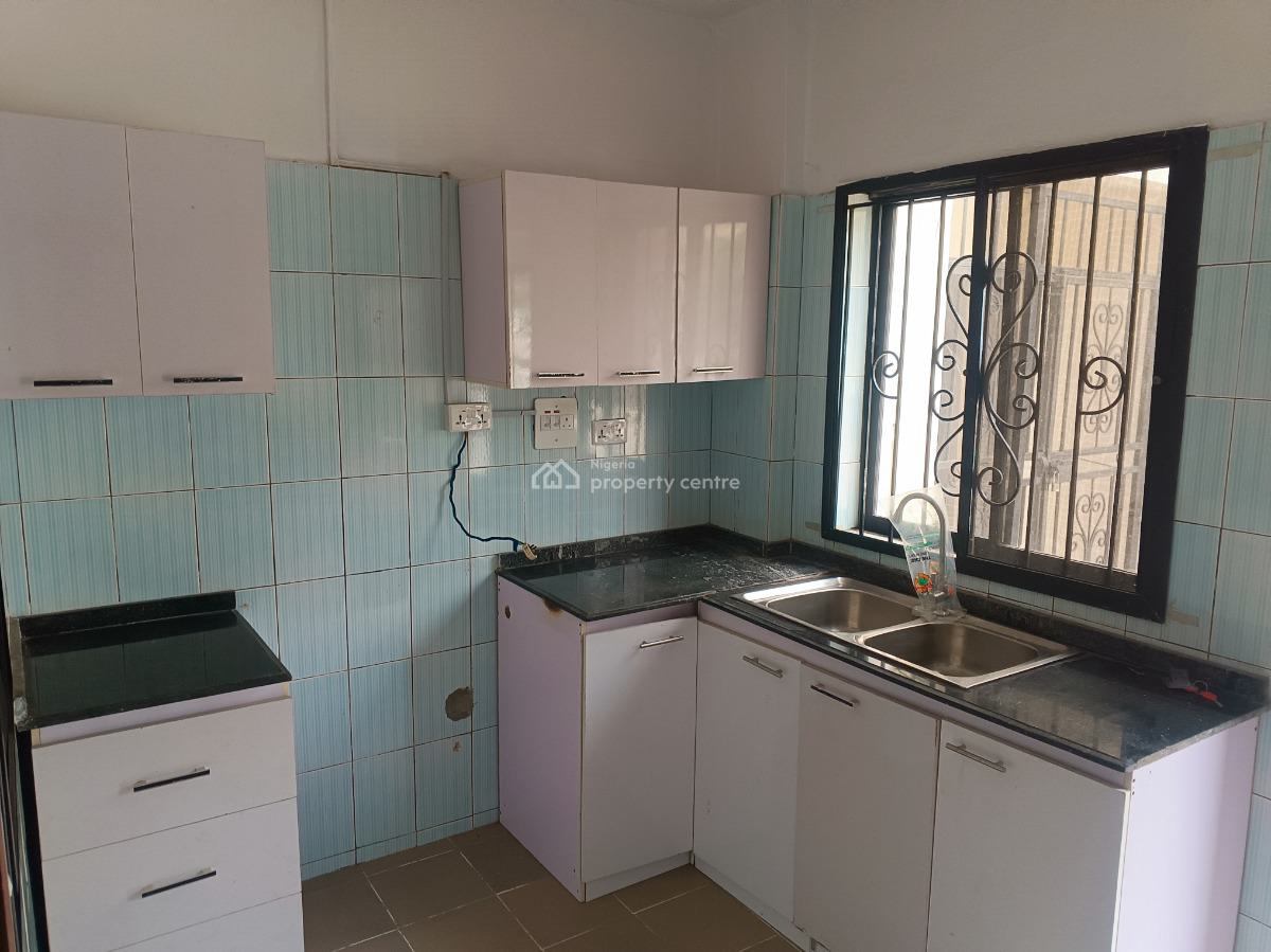 Fantastic 4bed + Bq Terrace Duplex.renovated, Buena Vista Estate, Orchid Road, Lafiaji, Lekki, Lagos, Terraced Duplex for Sale