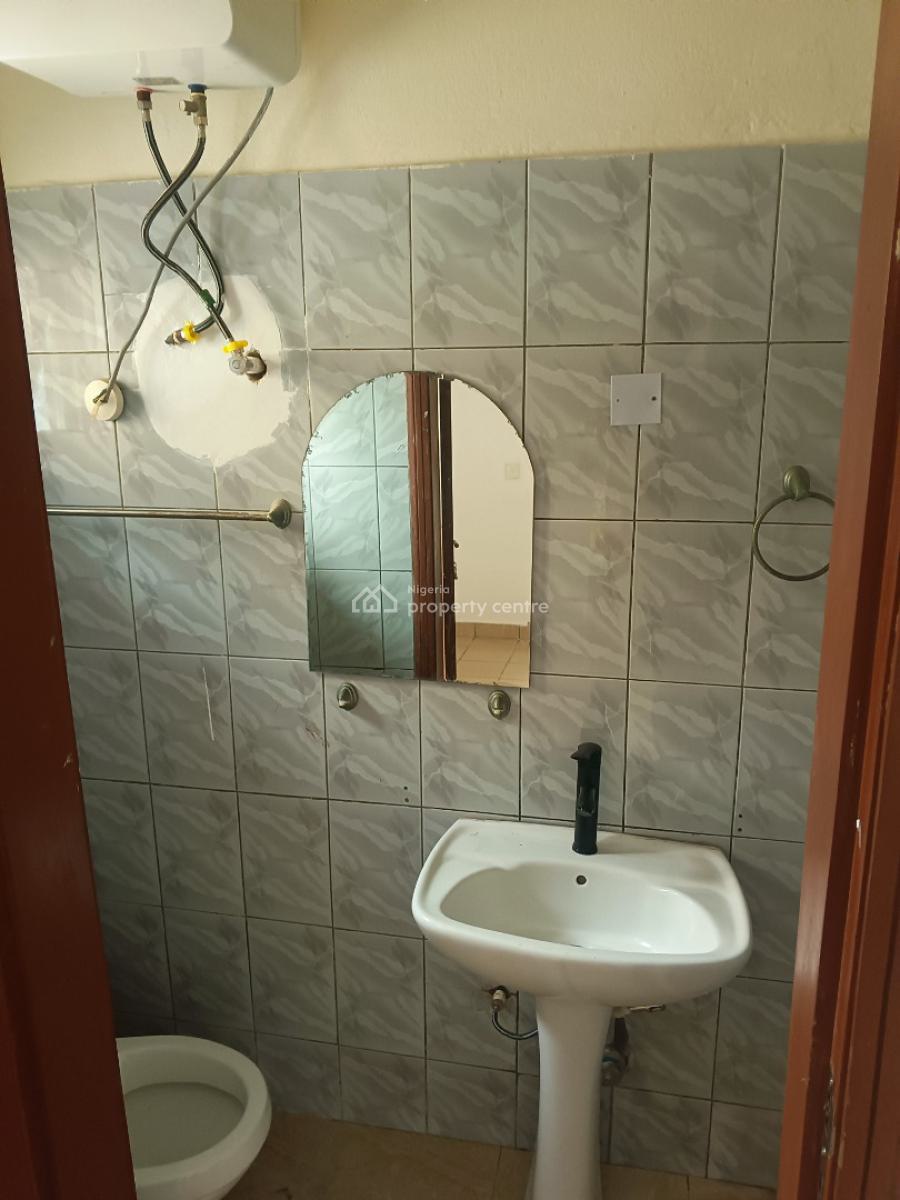 Fantastic 4bed + Bq Terrace Duplex.renovated, Buena Vista Estate, Orchid Road, Lafiaji, Lekki, Lagos, Terraced Duplex for Sale