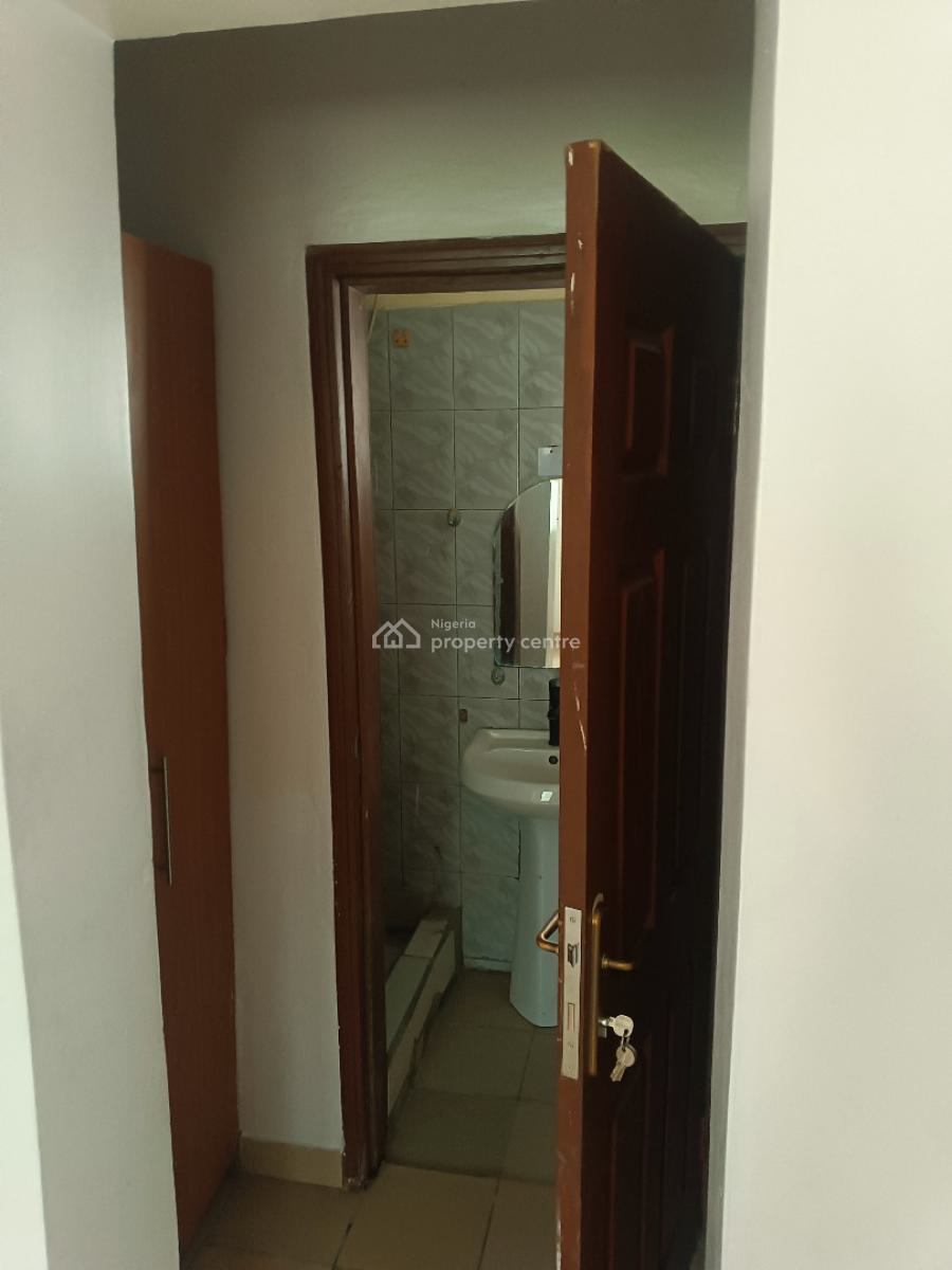 Fantastic 4bed + Bq Terrace Duplex.renovated, Buena Vista Estate, Orchid Road, Lafiaji, Lekki, Lagos, Terraced Duplex for Sale