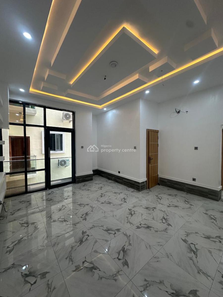 Luxurious 2 Bedroom Apartment, Ikota, Lekki Phase 2, Lekki, Lagos, Flat / Apartment for Rent