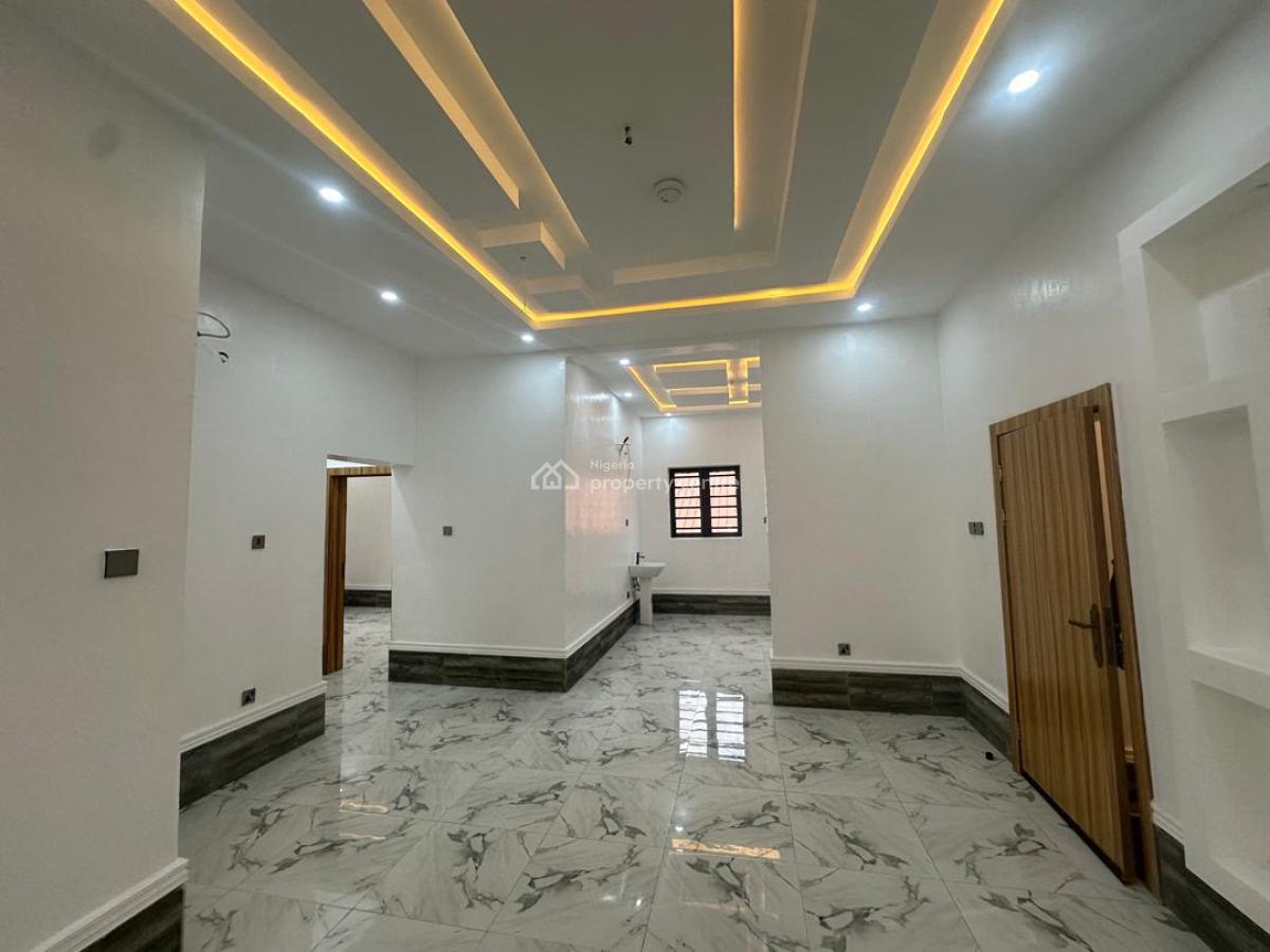 Luxurious 2 Bedroom Apartment, Ikota, Lekki Phase 2, Lekki, Lagos, Flat / Apartment for Rent