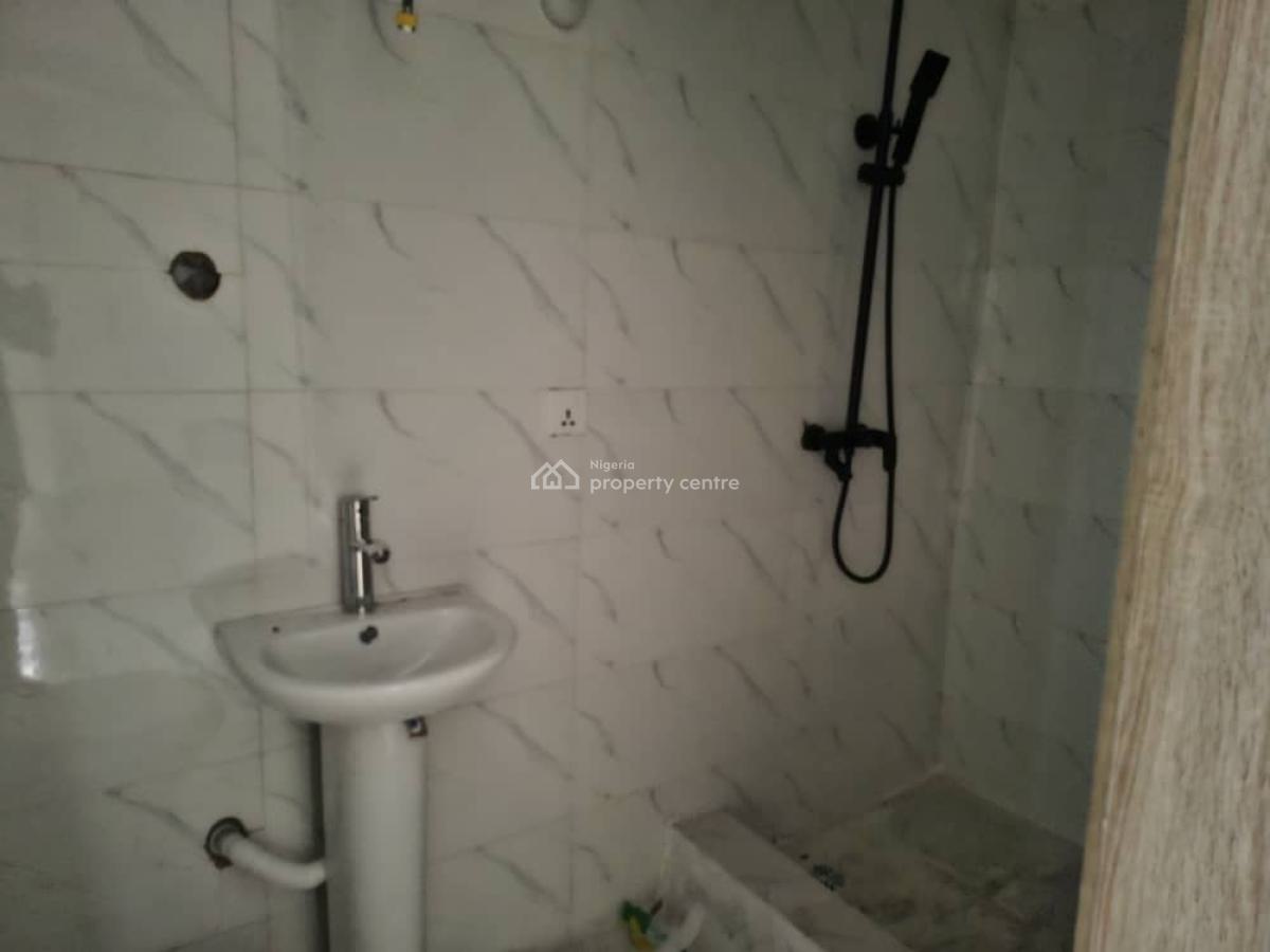 Brand New 2 Bedroom Flat,all Riom Ensuite with Fitted Kitchen, Directly Off Aro Ologolo Road,lekki Lagos, Ologolo, Lekki, Lagos, Flat / Apartment for Sale