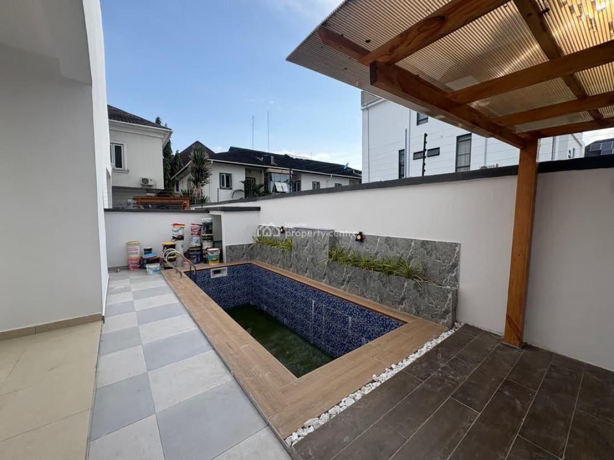 5 Bedroom Semi-detached House with 2 Bqs, Lekki, Lagos, Semi-detached Duplex for Sale