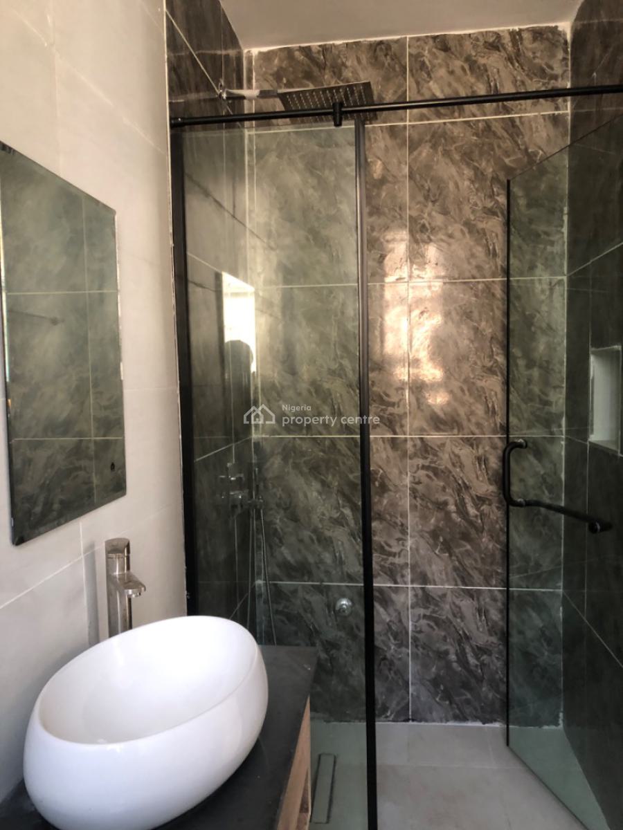 Luxury 2 Bedroom Apartment, Ilasan, Lekki, Lagos, Flat / Apartment for Sale