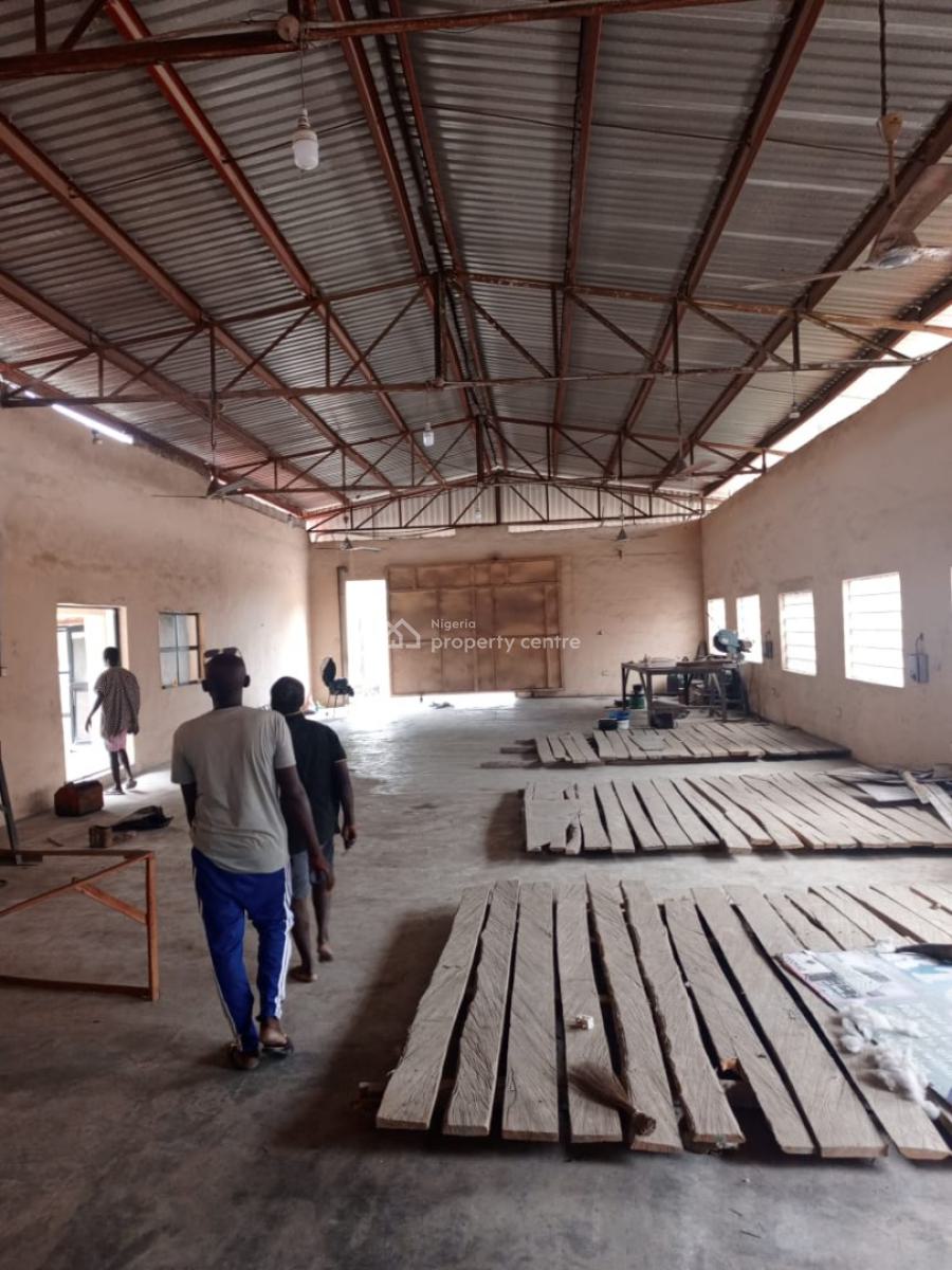 Distress Landed Property of Approximately 2,000sqm with Warehouse, By Lekki Epe Expressway, Onosa, Ibeju Lekki, Lagos, Warehouse for Sale
