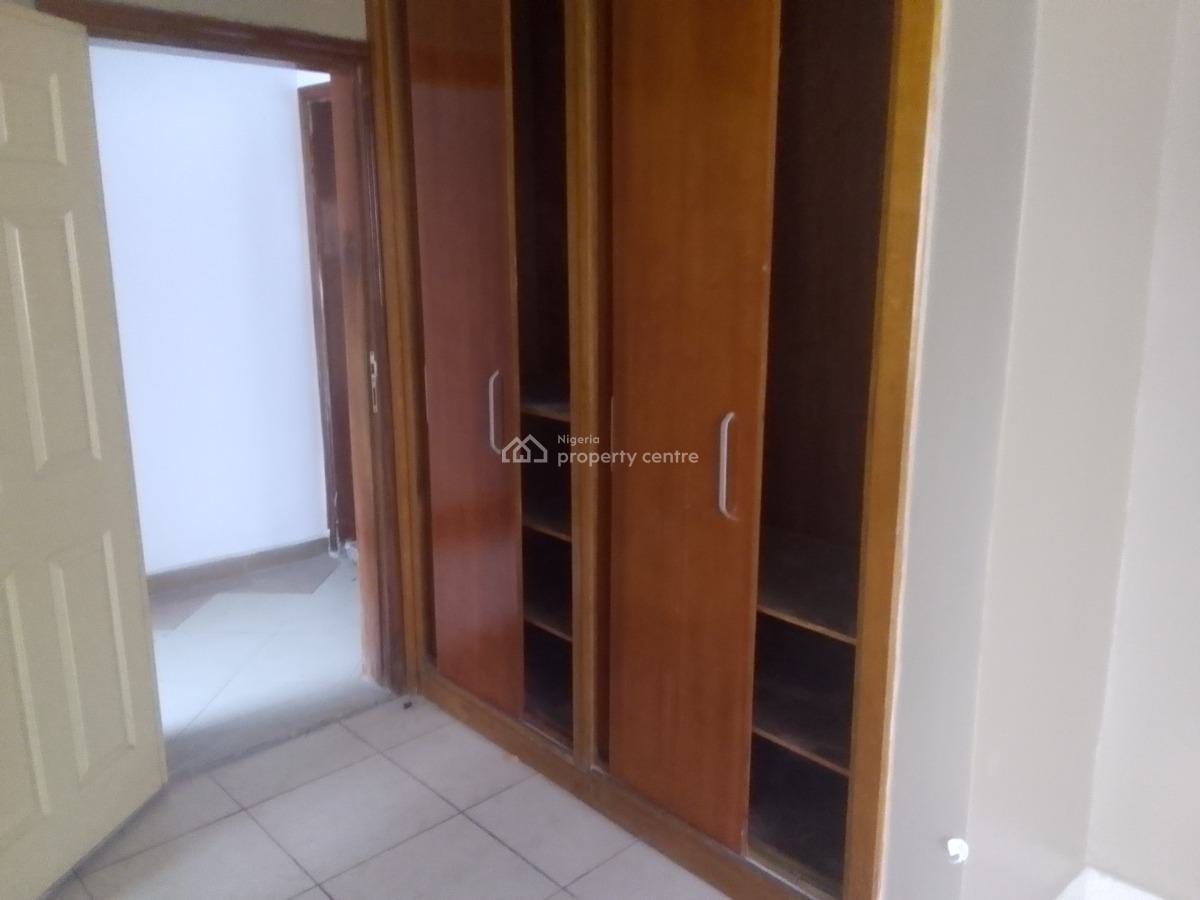 Spacious Luxury 2 Bedroom Flat with Excellent Features, Oseni Street, Ogombo, Ajah, Lagos, Flat / Apartment for Rent