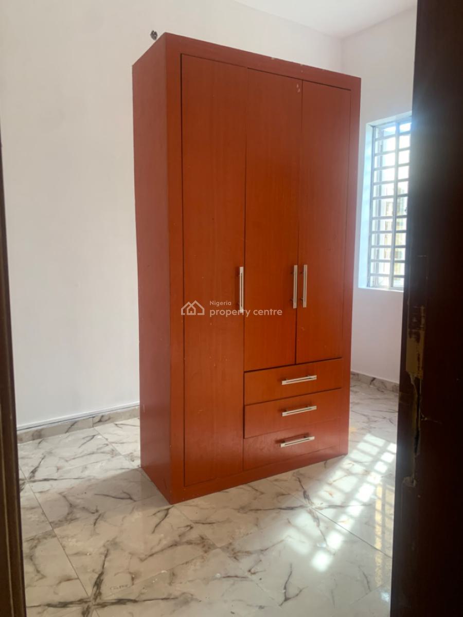 Neely Renovated 4 Bedrooms Fully Detached Duplex, Chevron, Lekki, Lagos, Detached Duplex for Rent