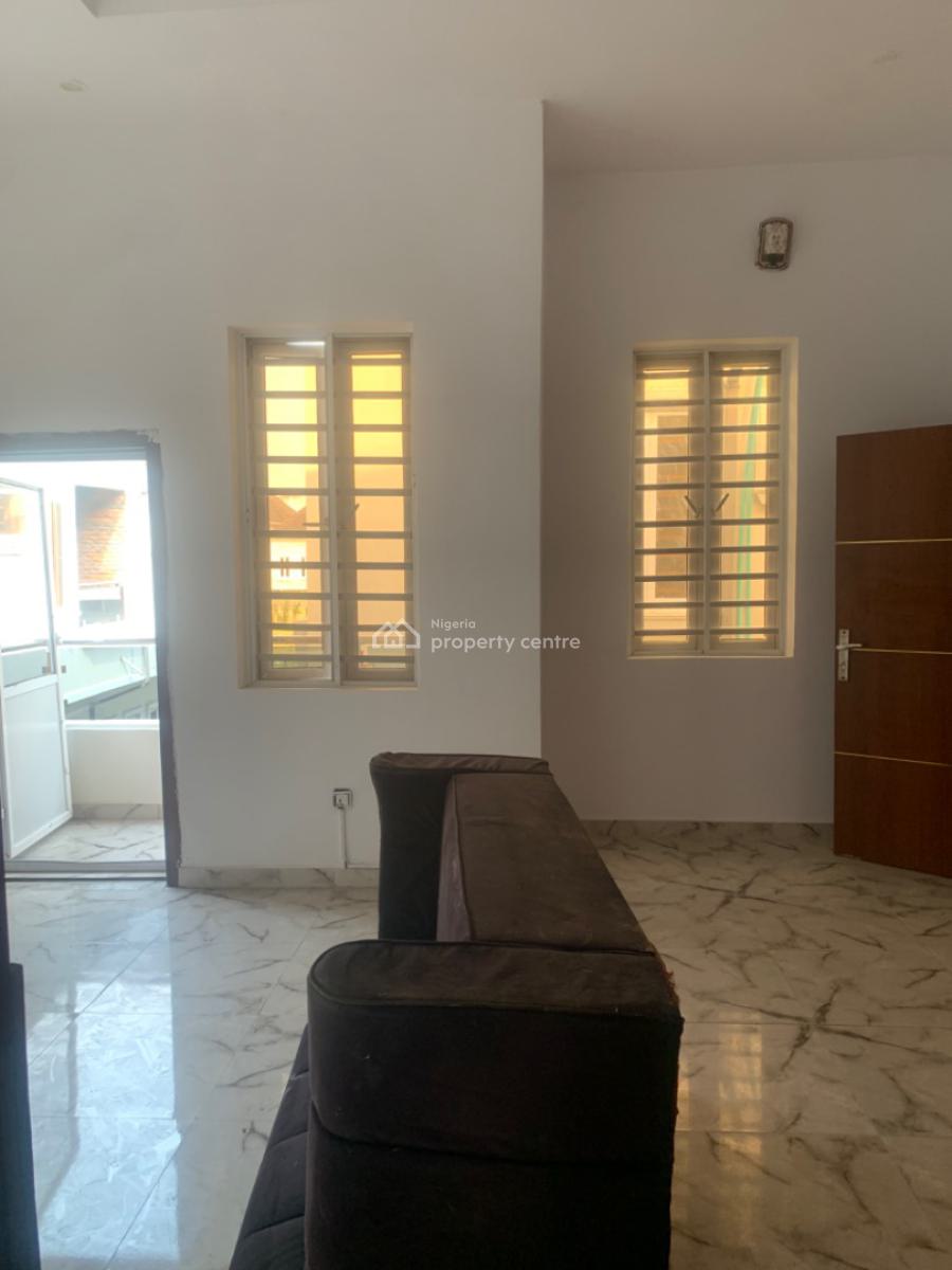 Neely Renovated 4 Bedrooms Fully Detached Duplex, Chevron, Lekki, Lagos, Detached Duplex for Rent